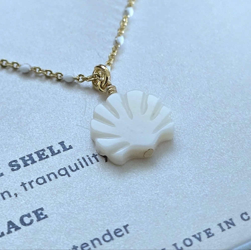 ✨️HP✨️ Luna🌙 Norte Mother of Pearl Clam Shell🐚 Pendant Necklace - NIB - Picture 3 of 16